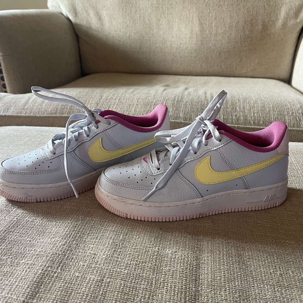 Nike Force Multi Color